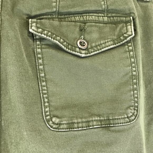 Torrid Military Stretch Twill Mid-Rise Green Shorts Pockets Beach Plus Size 24 - Picture 8 of 10